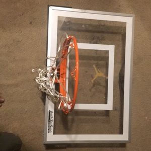 I’m am selling a justintyme mini hoop for 100$.